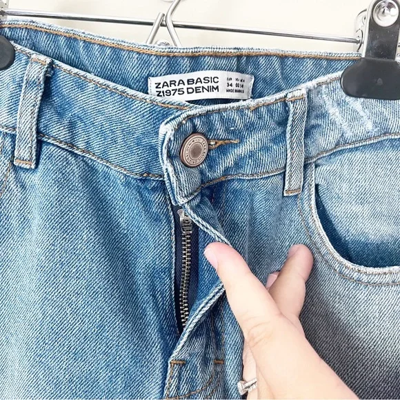 Zara Denim Frill Ruffle Cuff Raw Hem Cropped Jeans Light Wash 2 - Picture 5 of 13